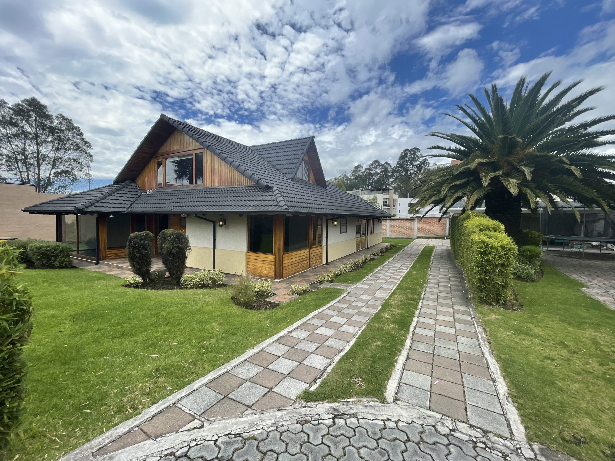 Arriendo Casa, Monteserrín